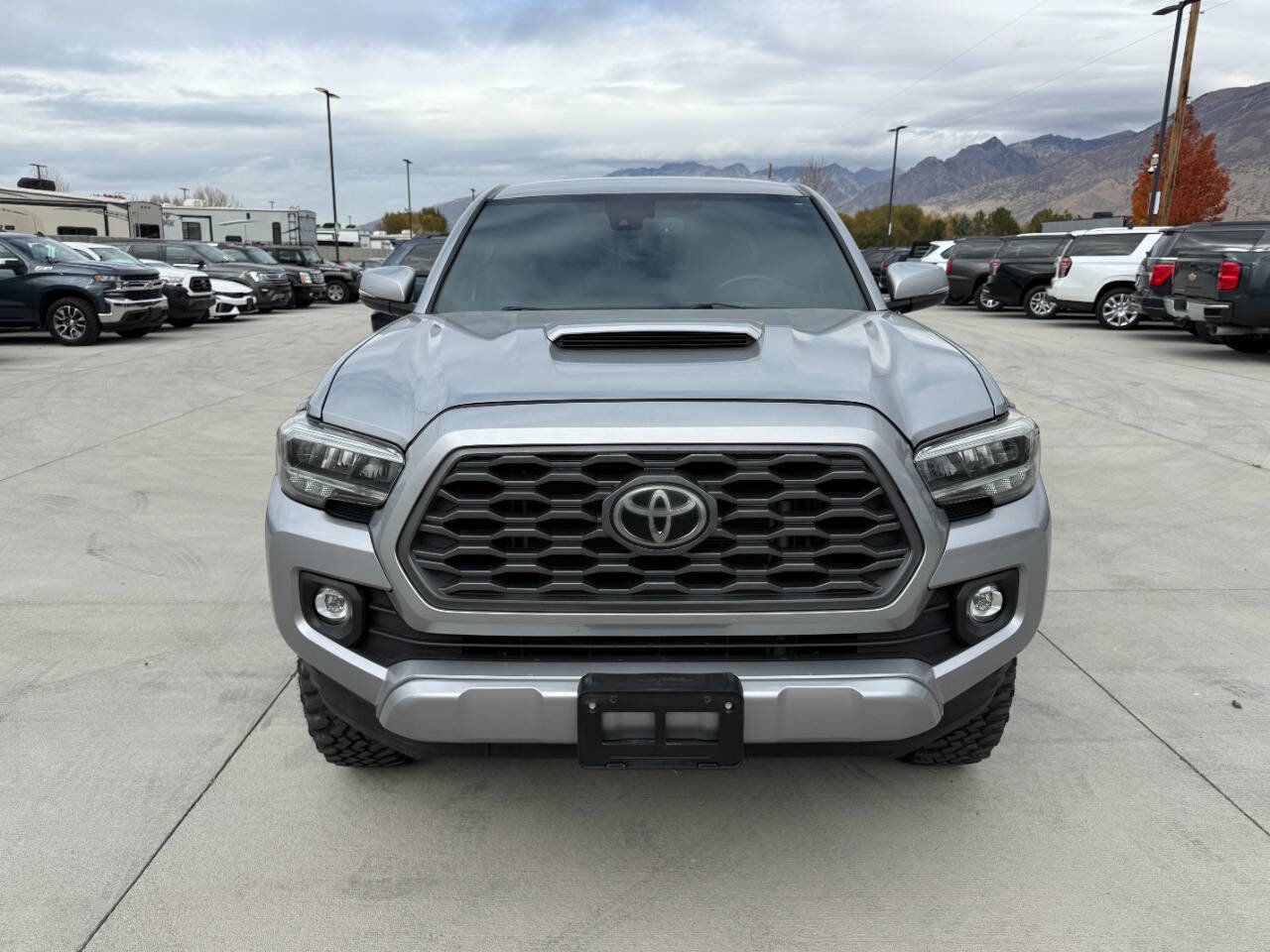 Used 2020 Toyota Tacoma TRD Sport w/ Technology Package image 8