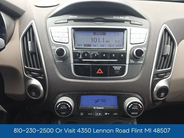 Used 2011 Hyundai Tucson Limited AWD/4WD image 15