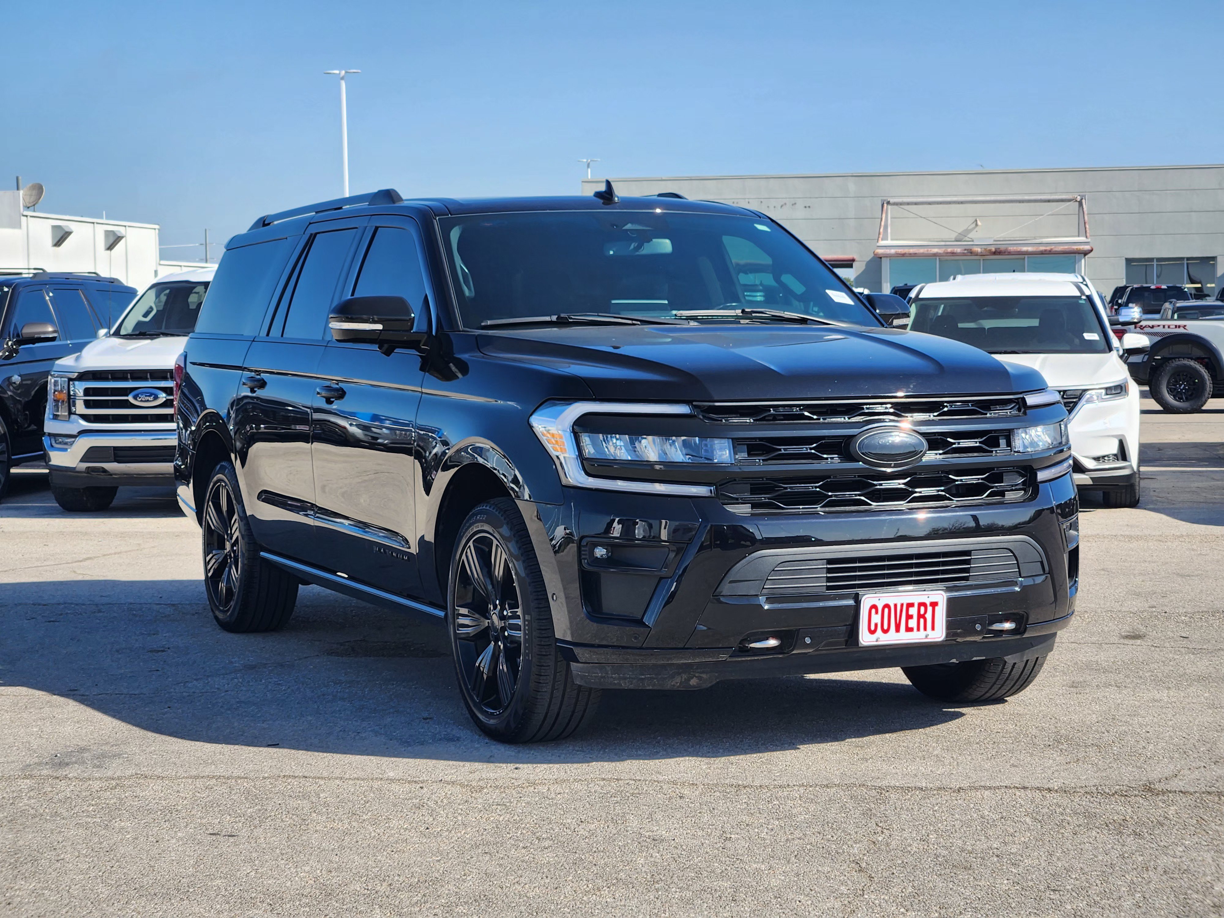Used 2024 Ford Expedition Max Platinum AWD/4WD image 3