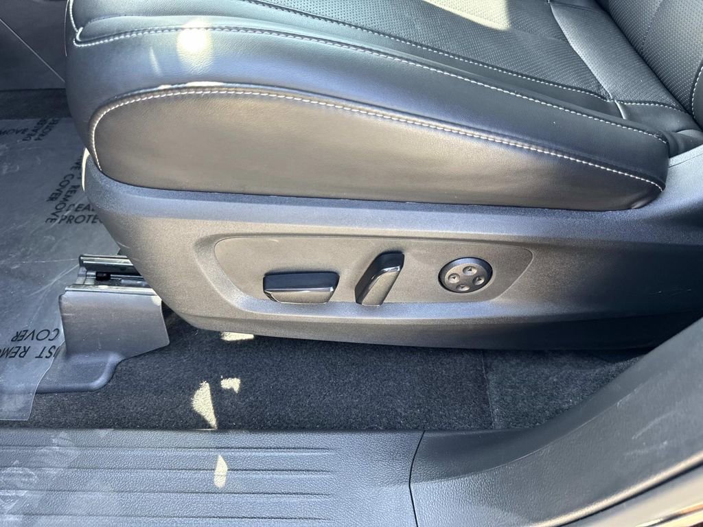 Certified 2025 INFINITI QX60 Pure image 25