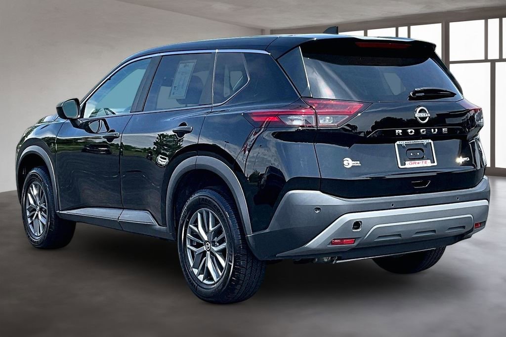 Used 2023 Nissan Rogue S AWD/4WD image 13
