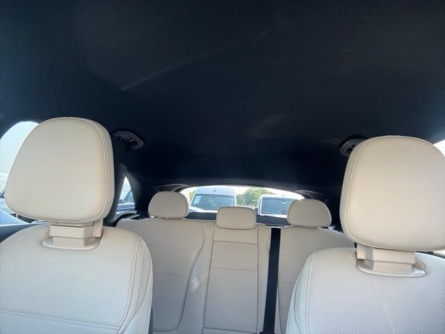Used 2024 Mercedes-Benz GLC 300 4MATIC image 17