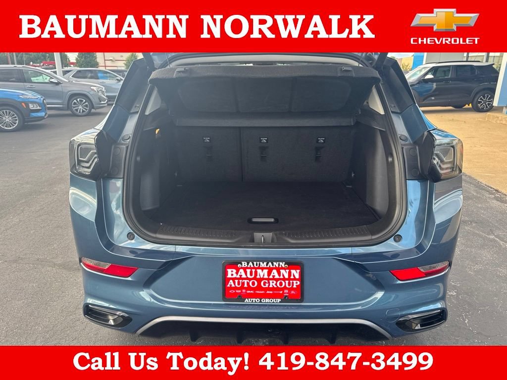 Used 2024 Buick Encore GX Avenir w/ Avenir Convenience Package FWD image 17