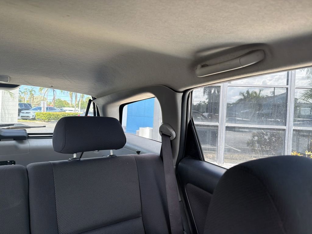 Used 2004 Toyota Matrix FWD image 15