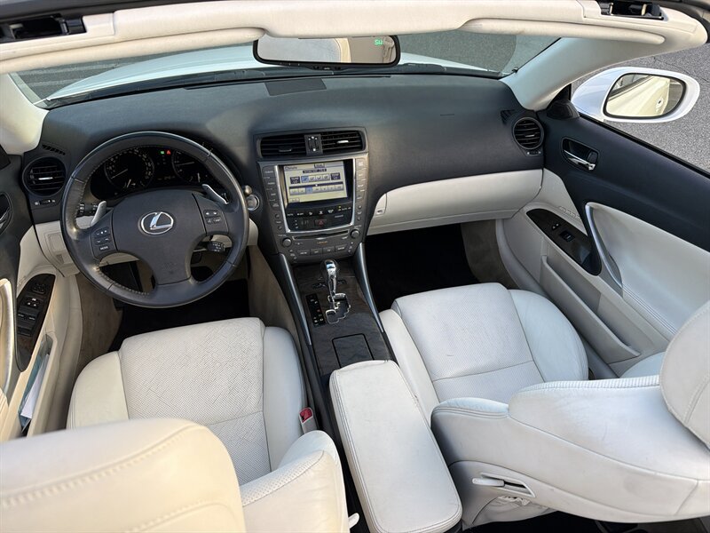 Used 2010 Lexus IS 350C RWD image 13