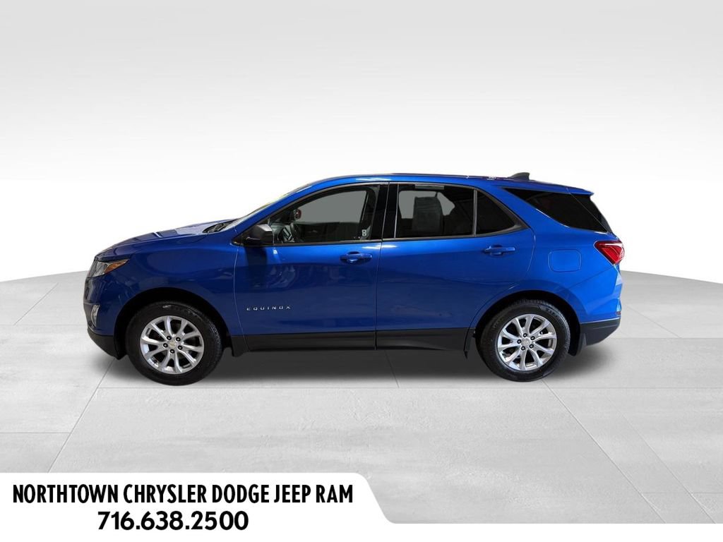 Used 2019 Chevrolet Equinox LS w/ LS Convenience Package AWD/4WD image 2