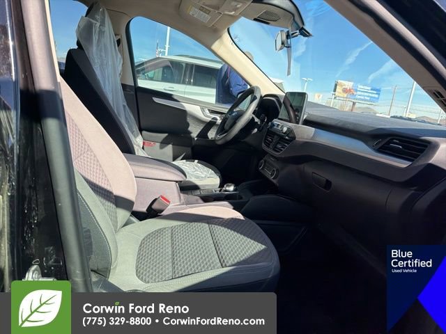 Used 2020 Ford Escape SE image 17