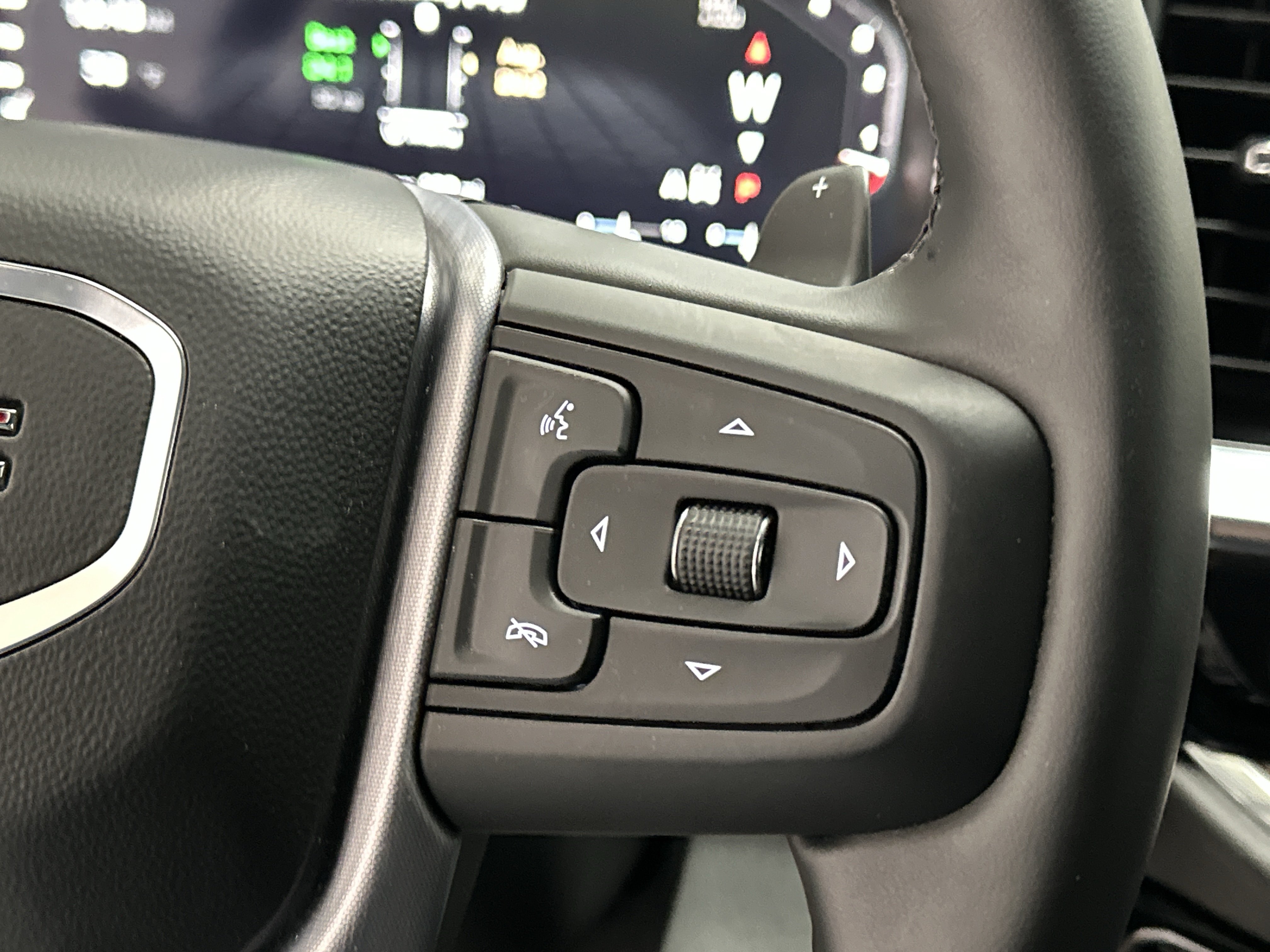 Used 2026 GMC Sierra 1500 Elevation w/ LPO, Elevation Black Package AWD/4WD image 29