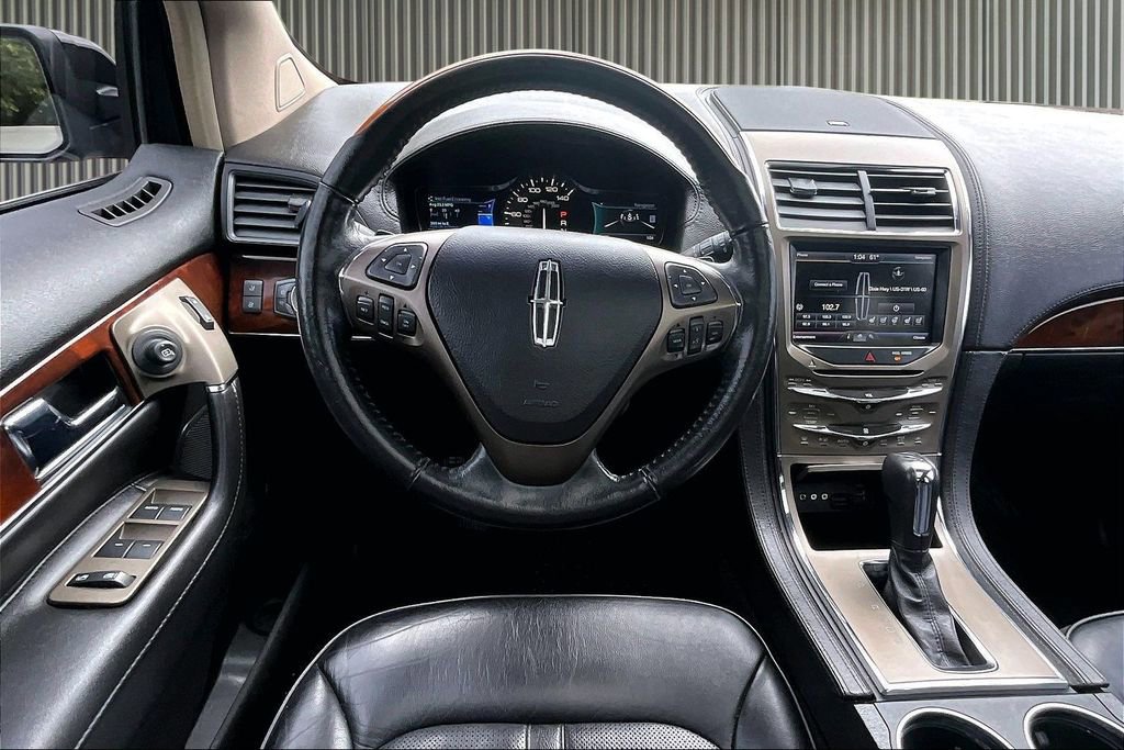 Used 2015 Lincoln MKX AWD w/ Equipment Group 102A image 6