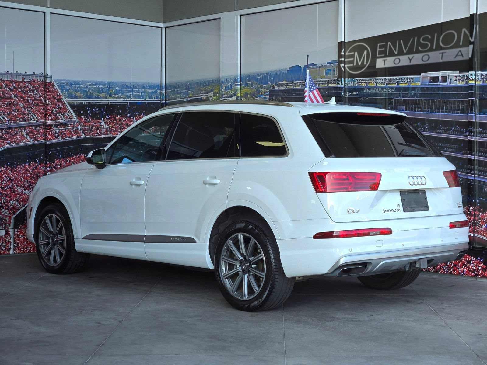 Used 2018 Audi Q7 3.0T Premium Plus w/ Premium Plus Package AWD/4WD image 6