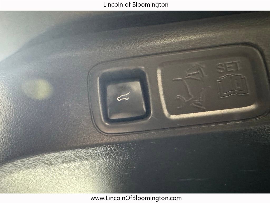 Used 2023 Lincoln Navigator Black Label AWD/4WD image 28