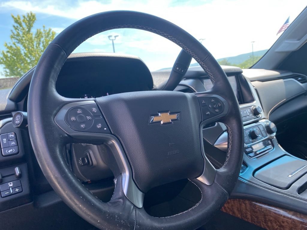 Used 2017 Chevrolet Suburban Premier AWD/4WD image 13