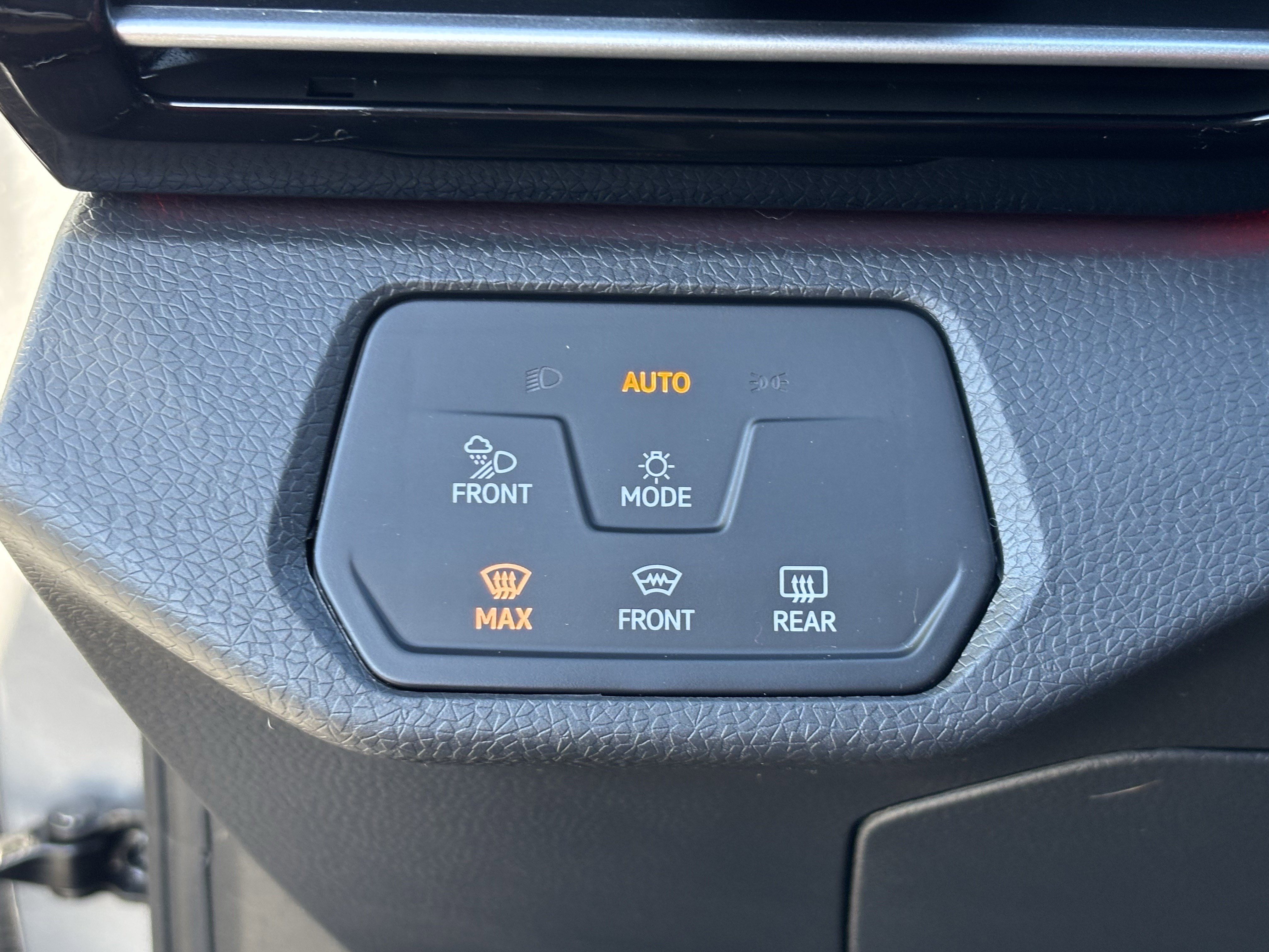 Used 2023 Volkswagen ID.4 Pro S image 33