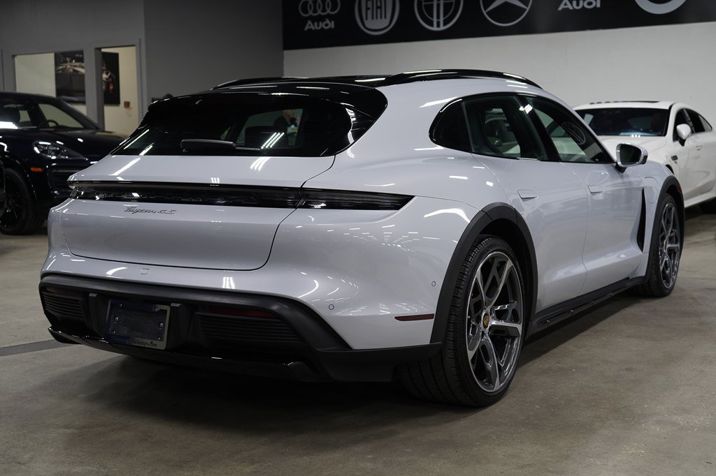 Used 2023 Porsche Taycan 4S AWD/4WD image 5