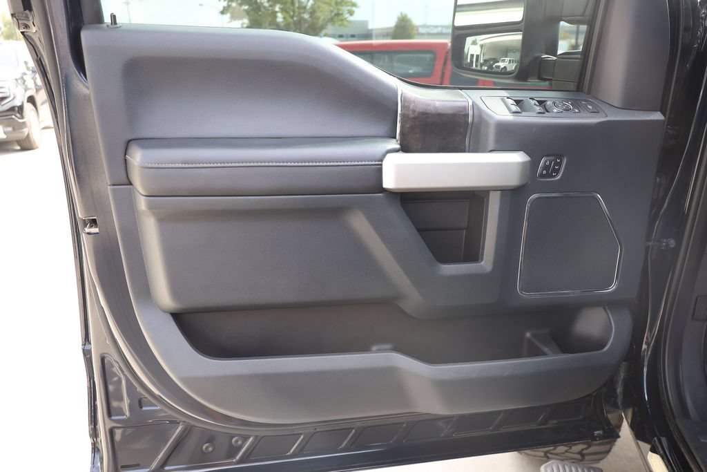 Used 2022 Ford F350 Lariat w/ Tremor Off-Road Package AWD/4WD image 10