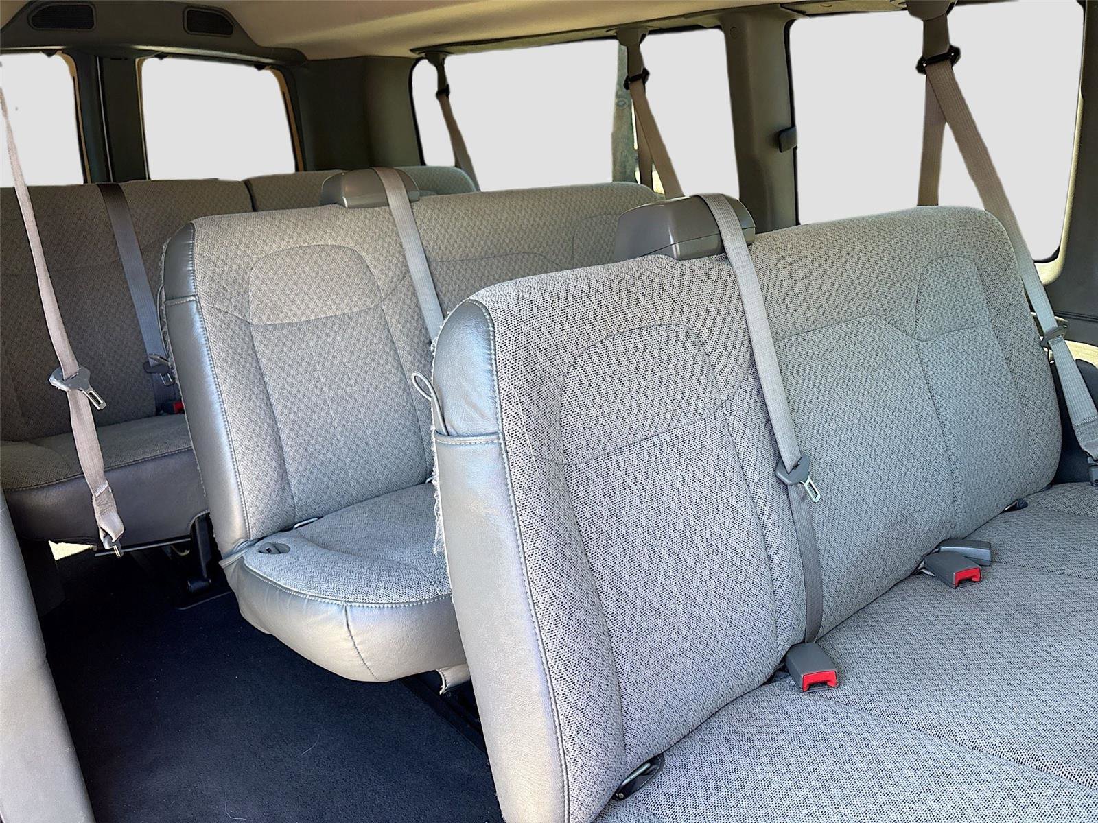 Used 2023 Chevrolet Express 3500 LT w/ LT Preferred Equipment Group image 26