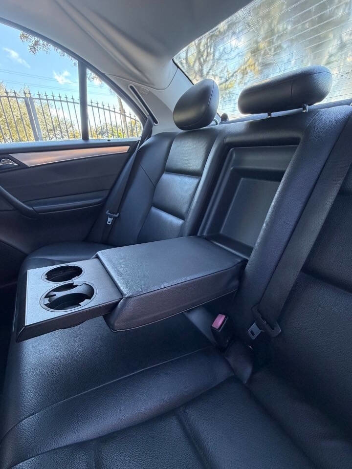 Used 2006 Mercedes-Benz C 230 Sedan image 13