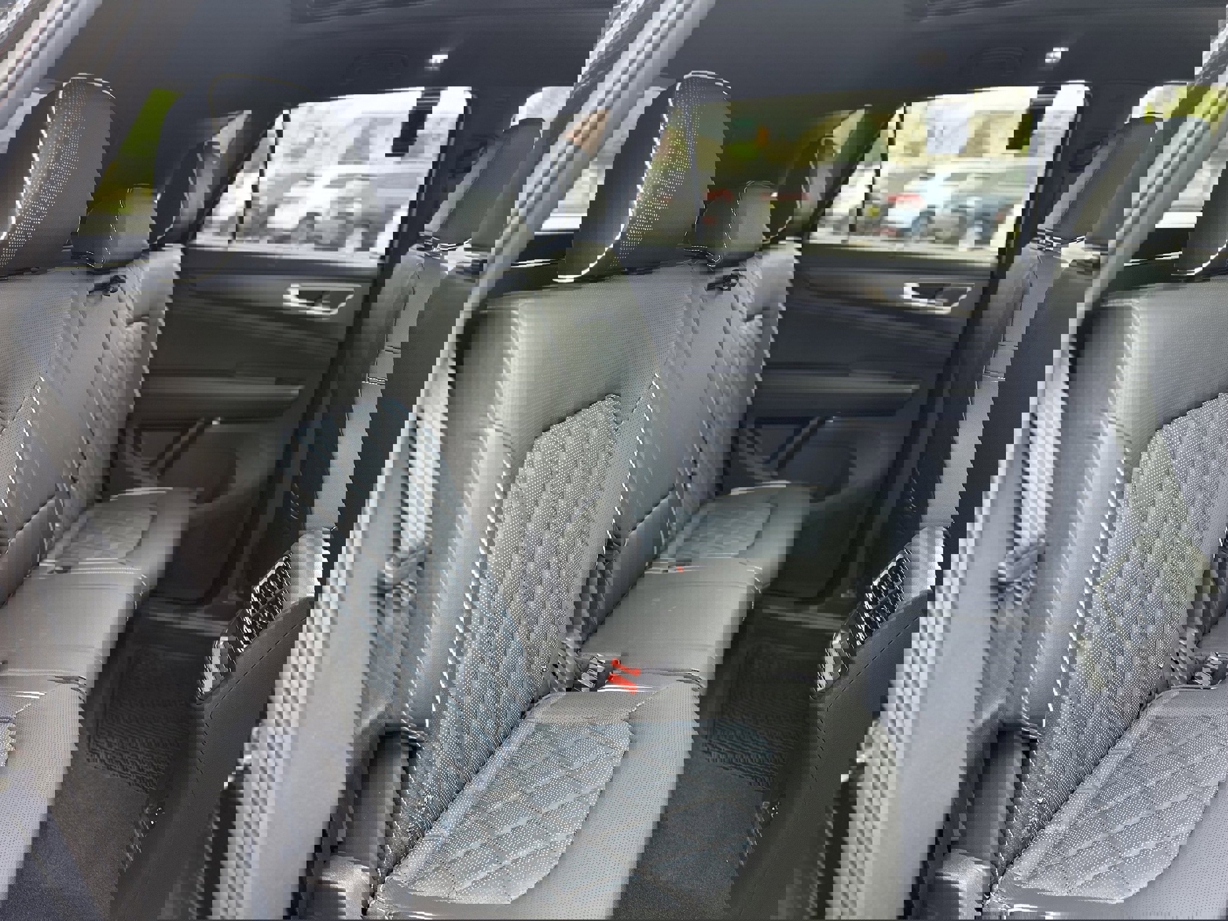 New 2025 Volkswagen Atlas Cross Sport SEL Premium R-Line image 32