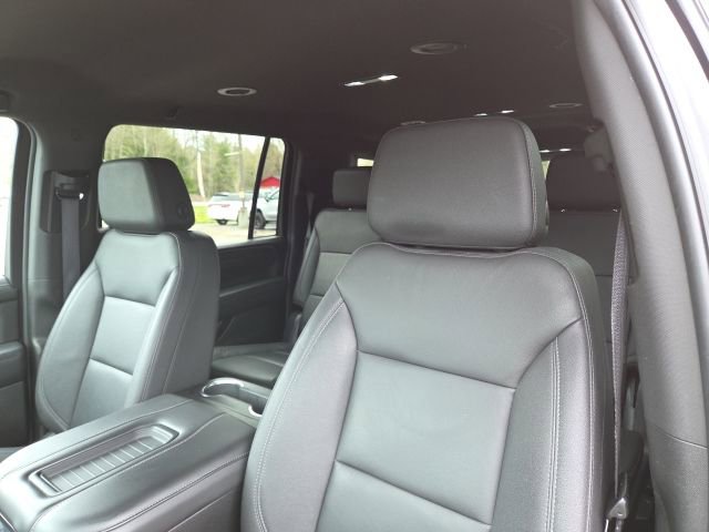 Used 2023 Chevrolet Suburban LT w/ Luxury Package AWD/4WD image 23