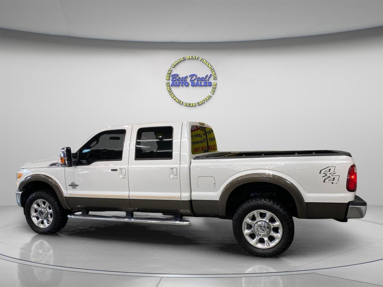 Used 2015 Ford F250 Lariat w/ Lariat Interior Package AWD/4WD image 3