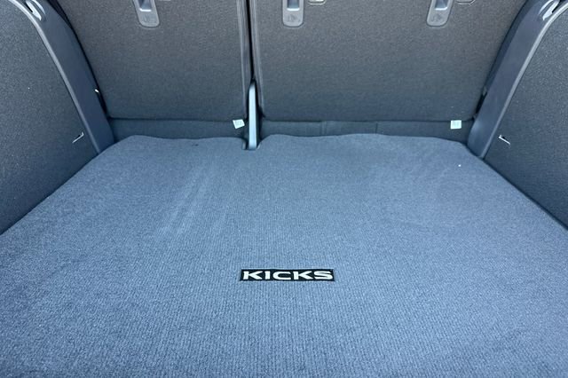 New 2025 Nissan Kicks Play S image 10