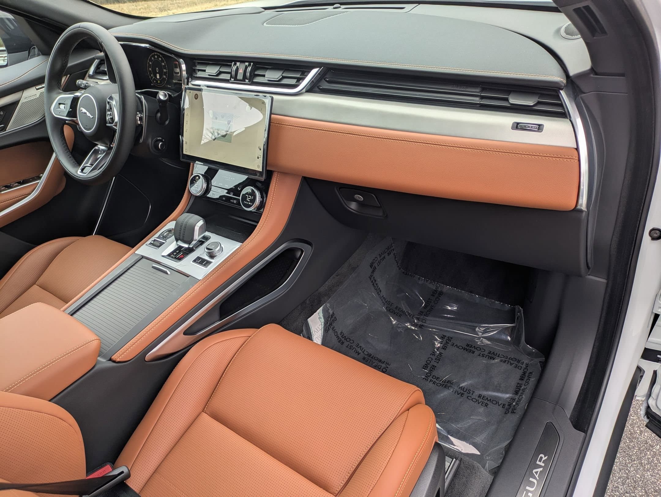 New 2026 Jaguar F-PACE R-Dynamic S AWD/4WD image 30