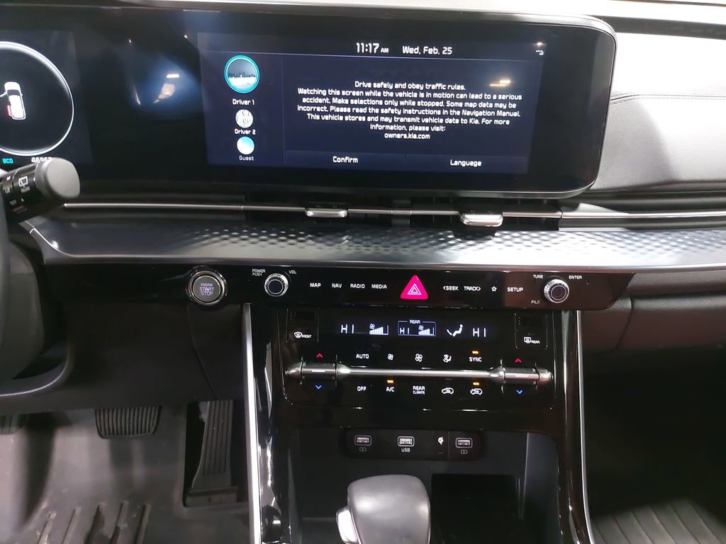 Used 2024 Kia Carnival SX Prestige image 22