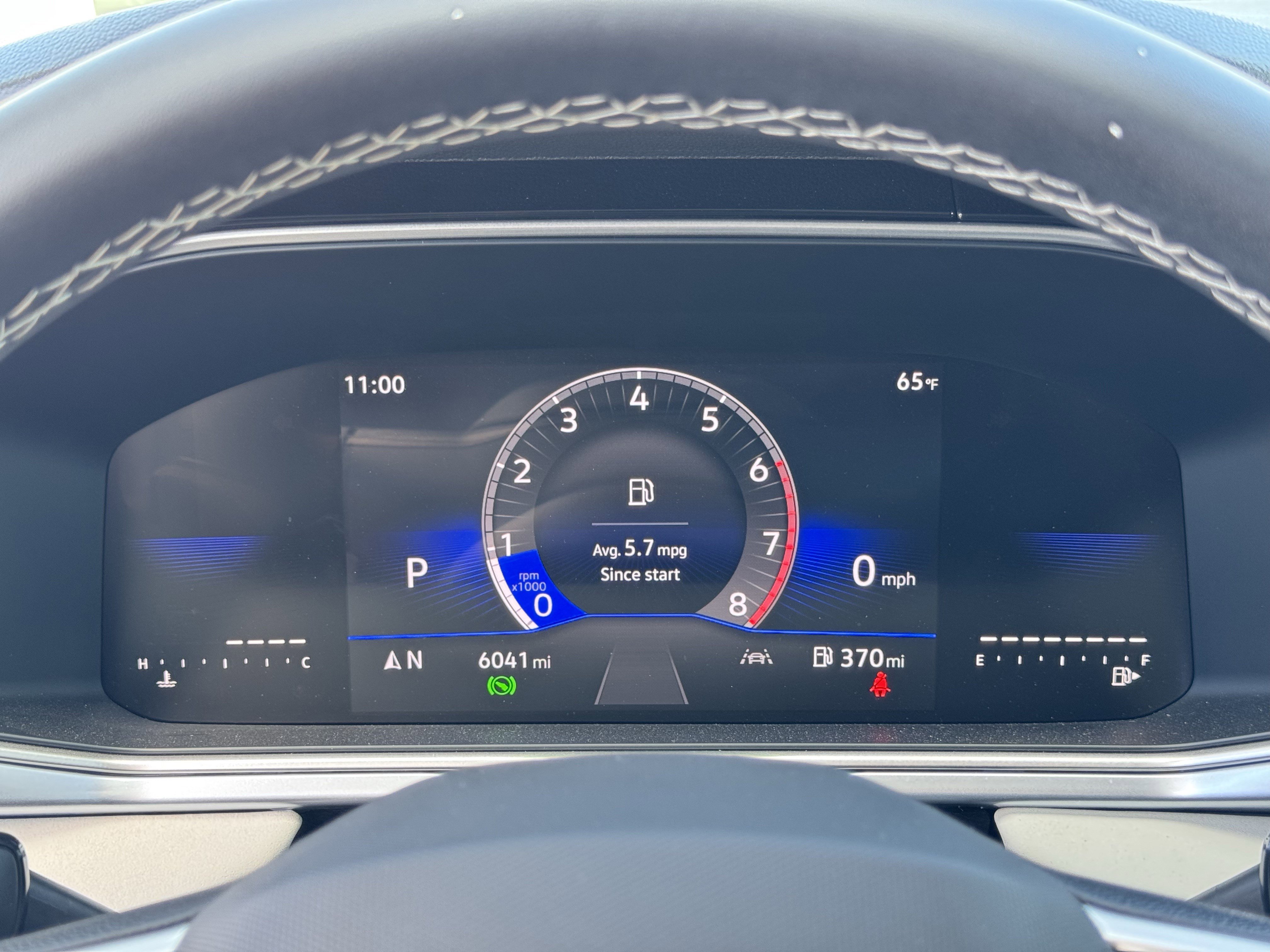 Used 2025 Volkswagen Taos SE image 23