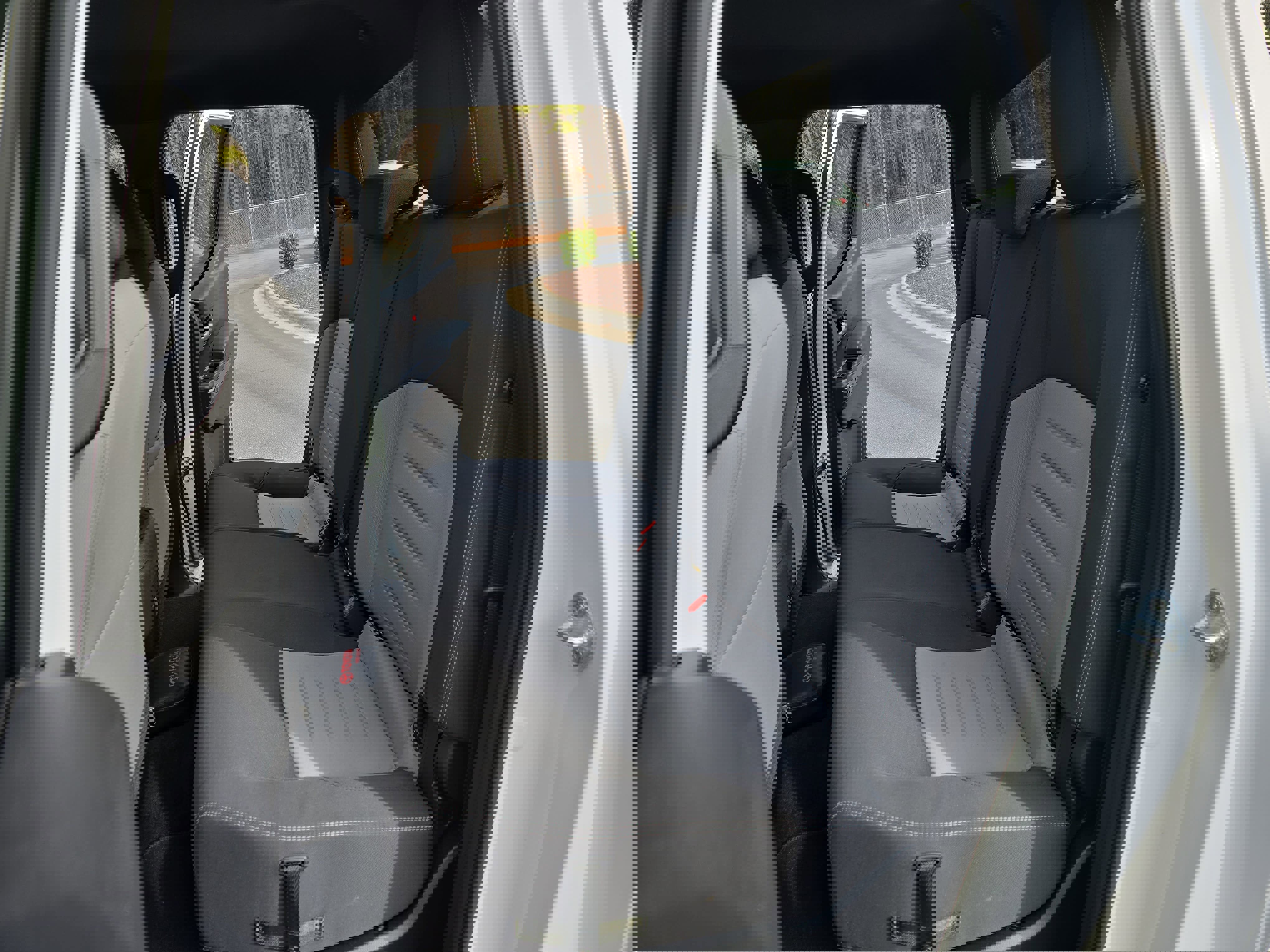 Used 2025 Toyota Tacoma TRD Sport image 15