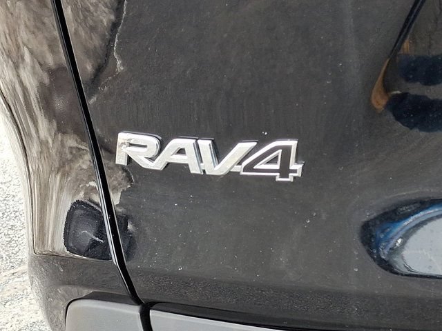 Used 2019 Toyota RAV4 LE w/ All Weather Liner Package AWD/4WD image 34