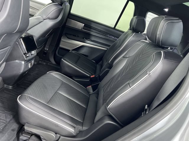 Certified 2026 Cadillac Vistiq Luxury w/ LPO, Floor Liner Package AWD/4WD image 25