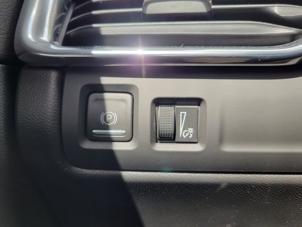 Used 2023 Cadillac XT4 Sport image 21