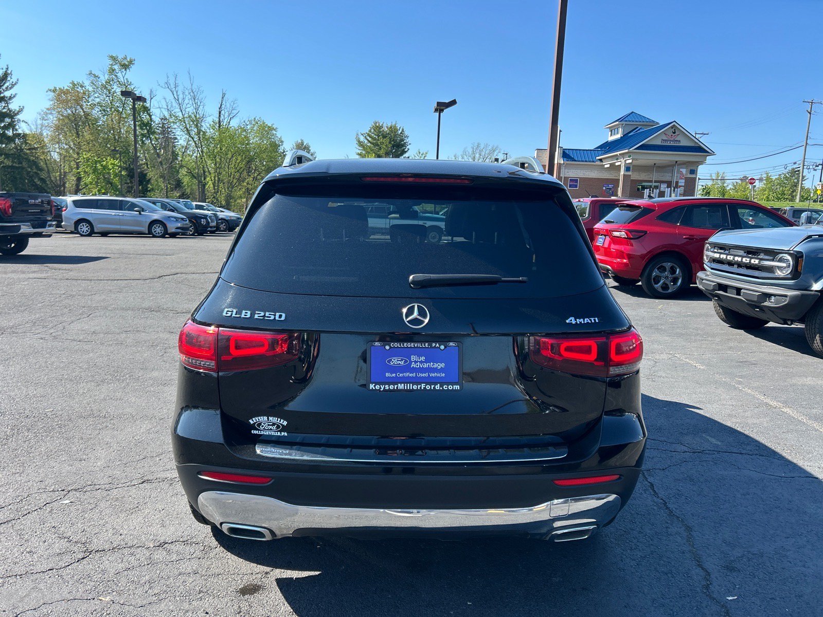 Used 2022 Mercedes-Benz GLB 250 4MATIC image 12