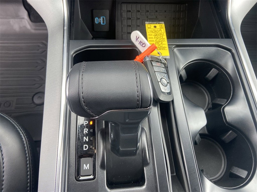 Used 2024 Ford F150 Platinum image 16