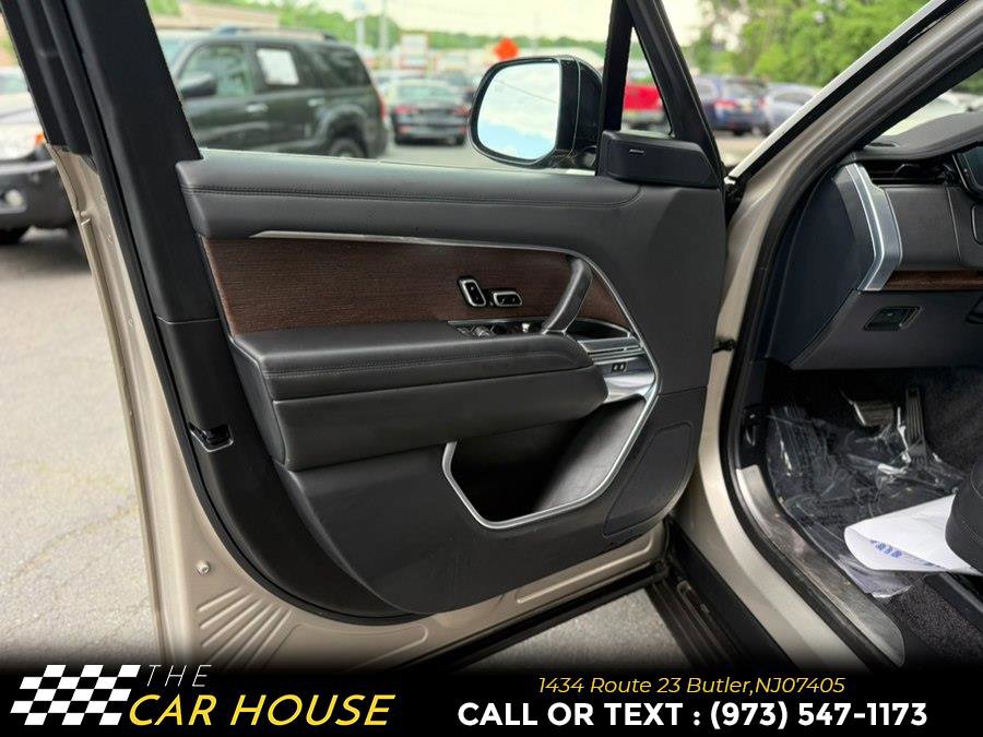 Used 2023 Land Rover Range Rover SE AWD/4WD image 16