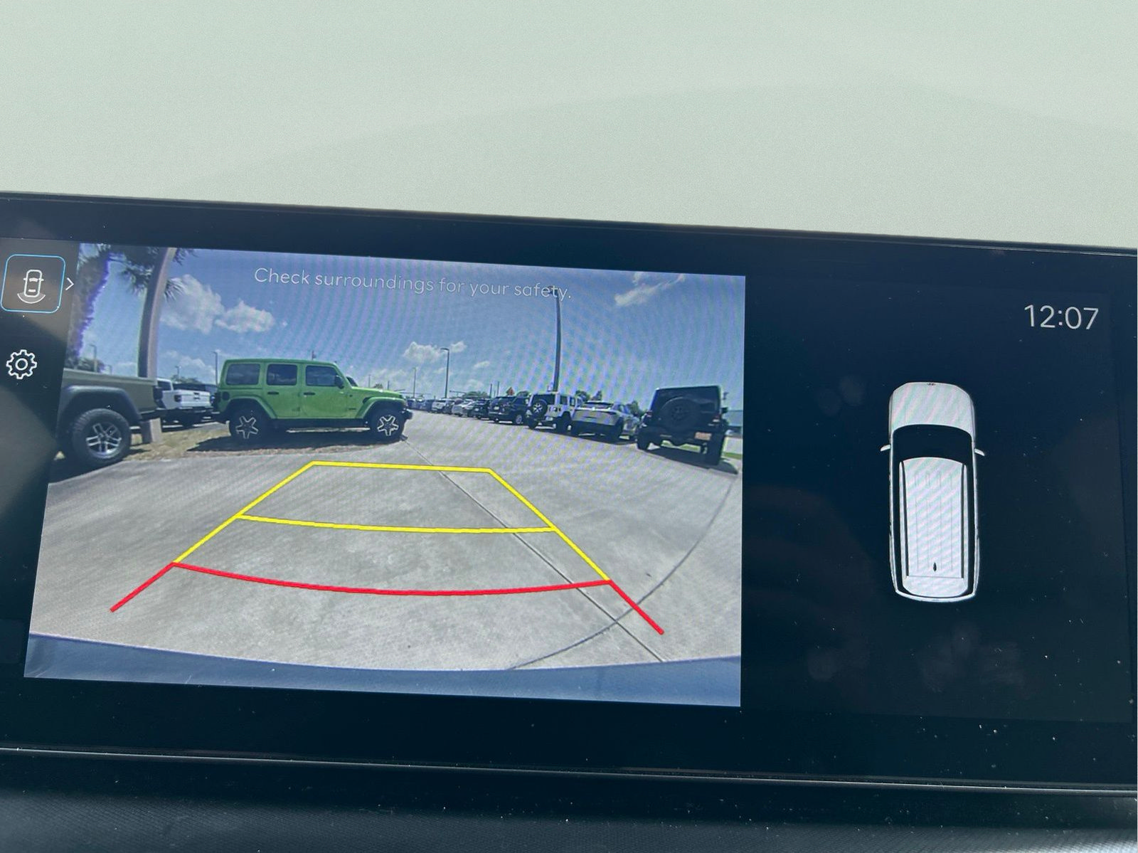 Used 2025 Hyundai Santa Fe SEL FWD image 28
