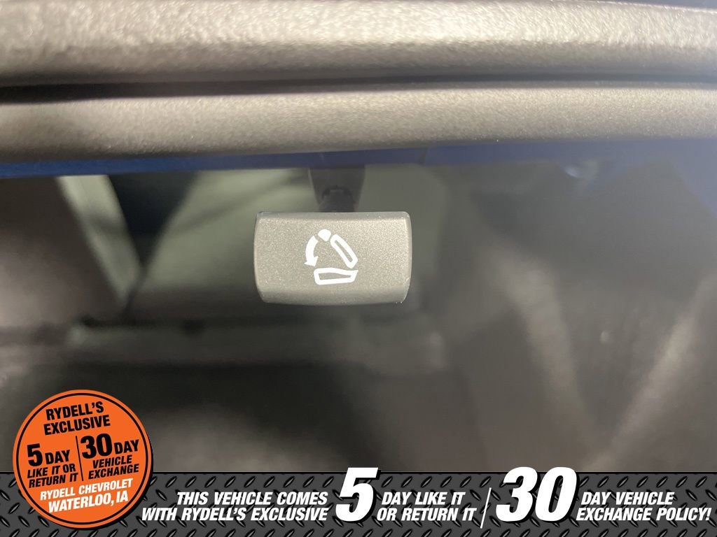 Used 2023 Chevrolet Malibu LT image 19