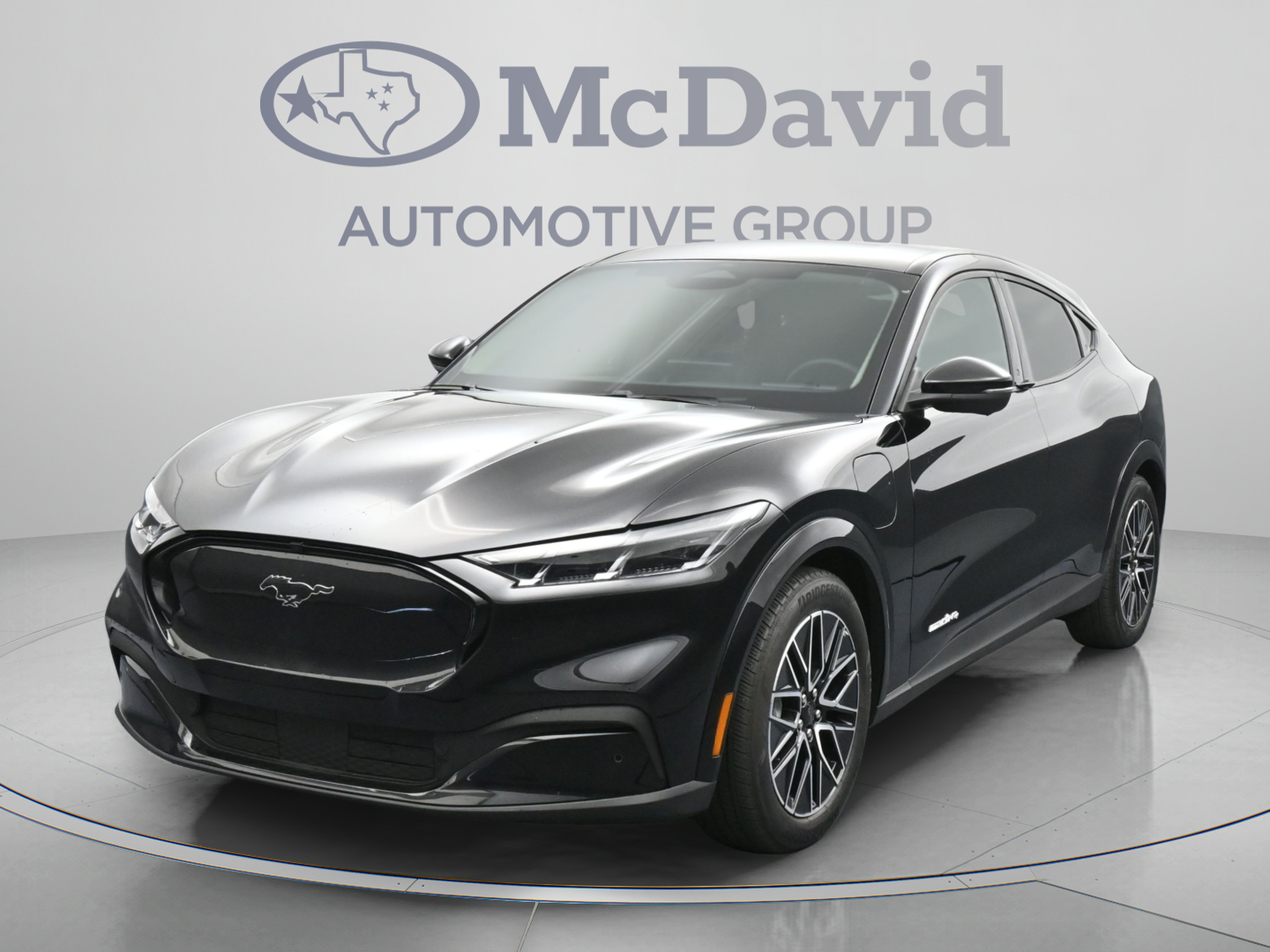 Used 2025 Ford Mustang Mach-E Premium AWD/4WD image 4