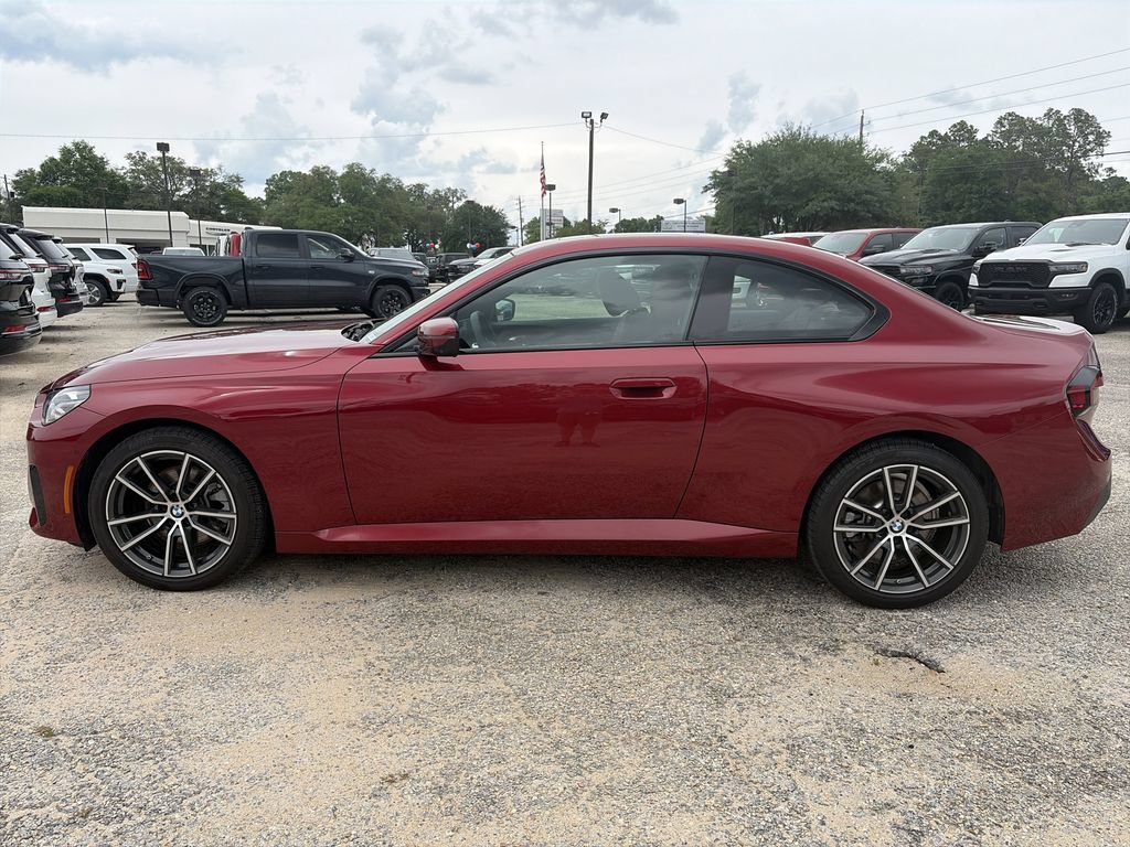 Used 2025 BMW 230i xDrive Coupe AWD/4WD image 3