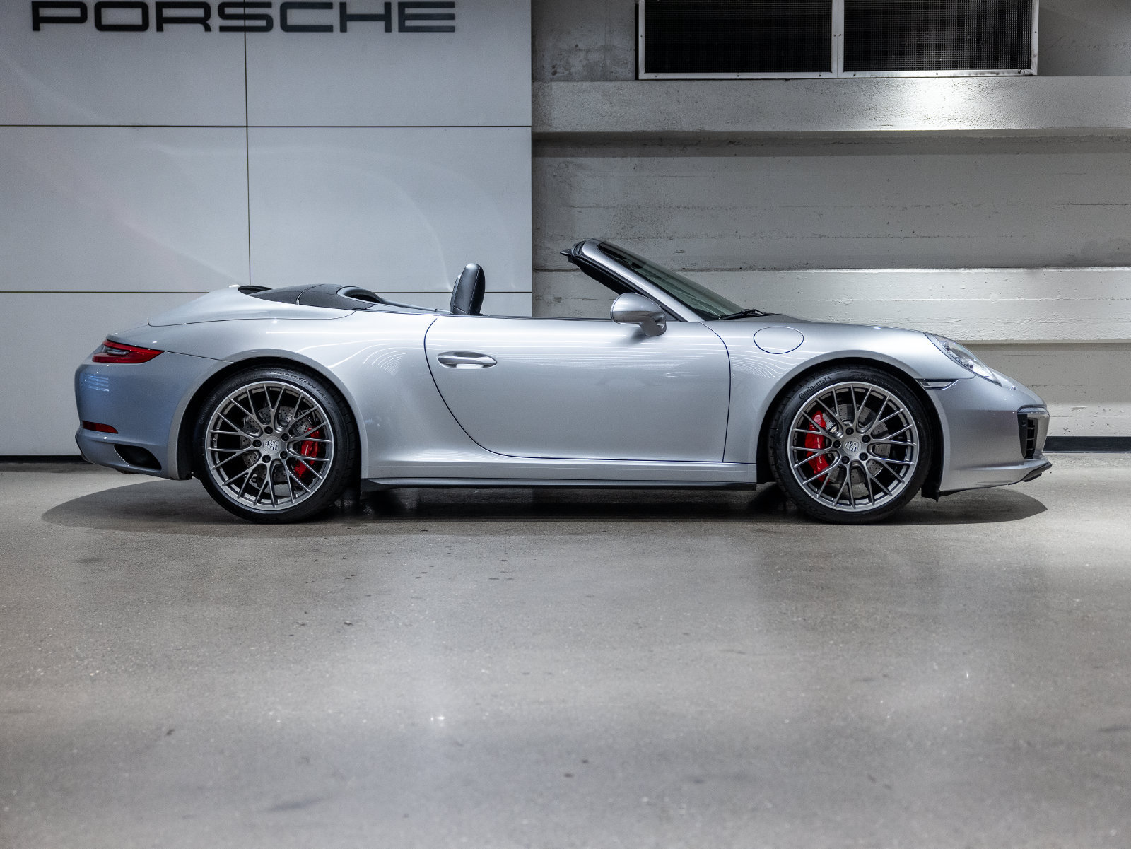 Certified 2017 Porsche 911 Carrera 4S AWD/4WD image 9