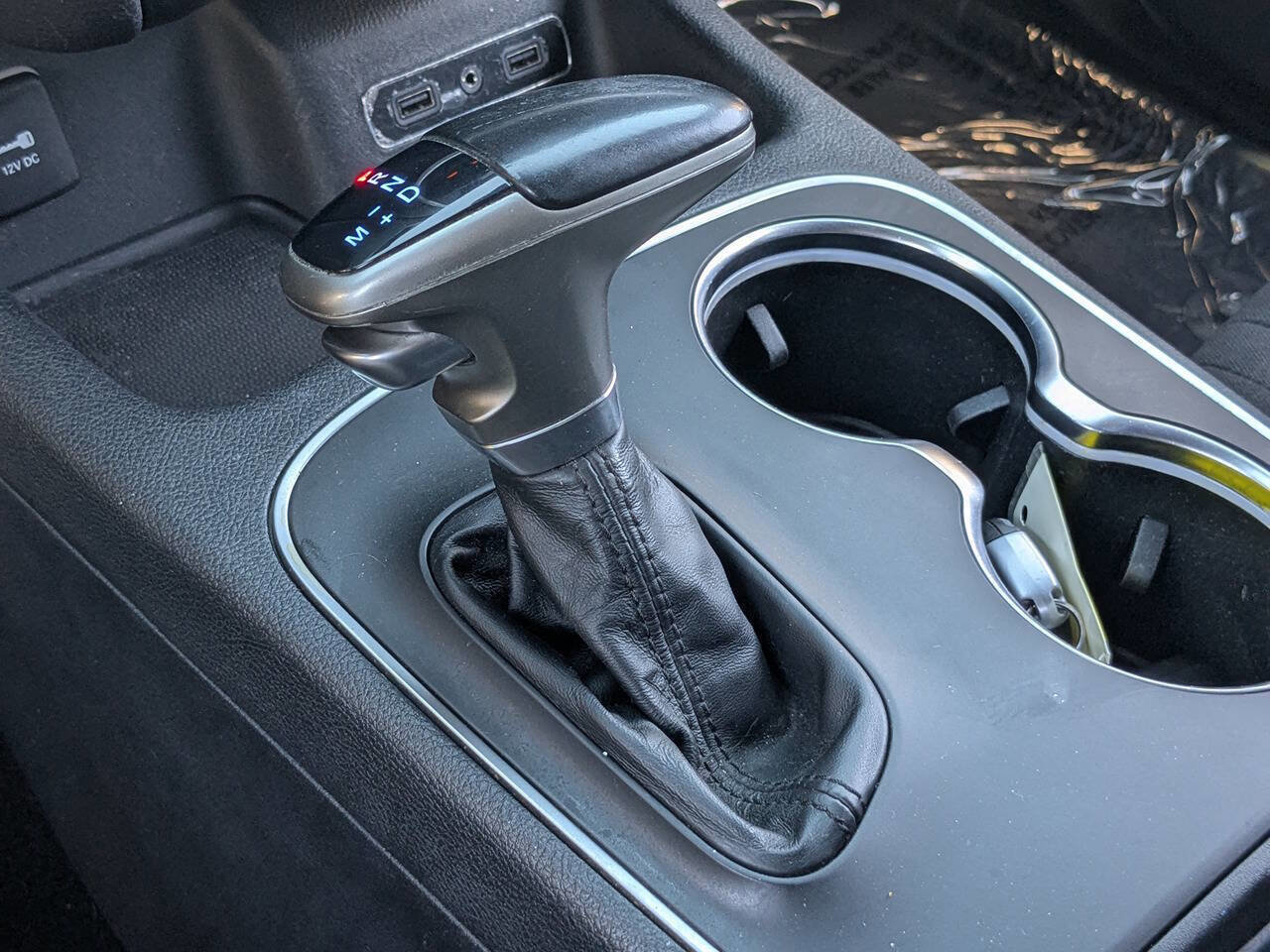 Used 2020 Dodge Durango SXT image 25