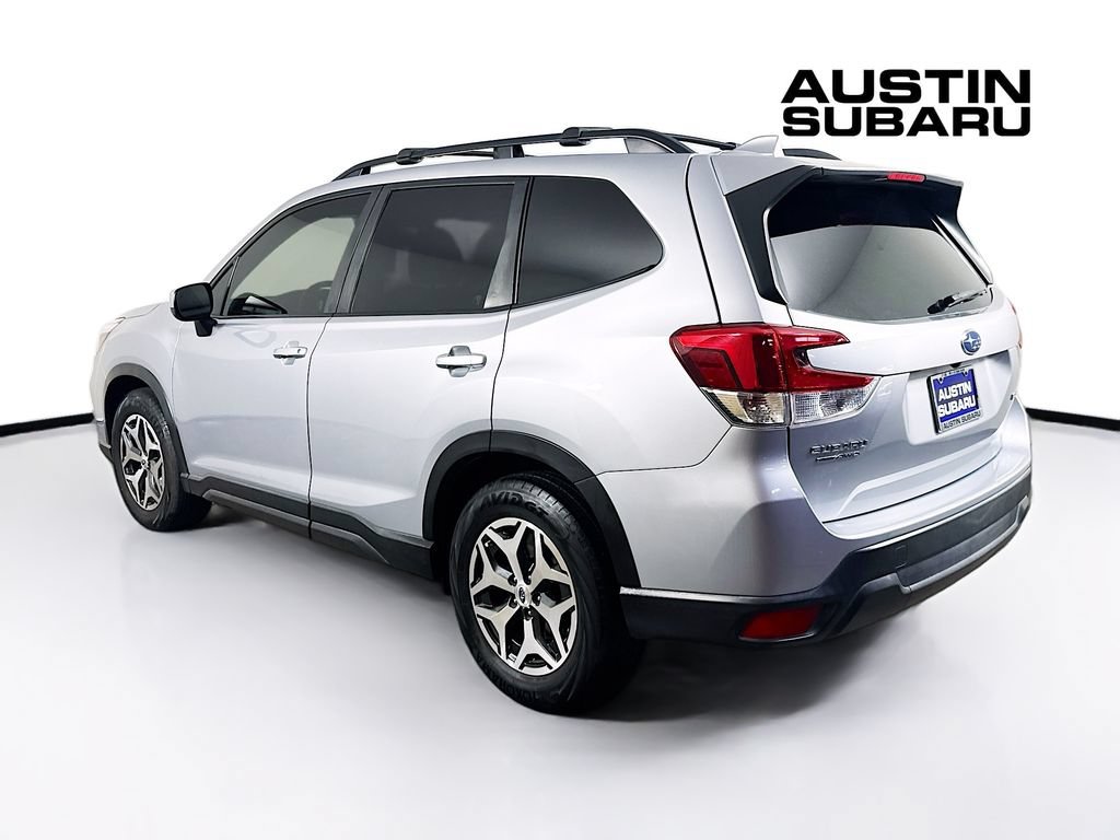 Used 2020 Subaru Forester Premium AWD/4WD image 5