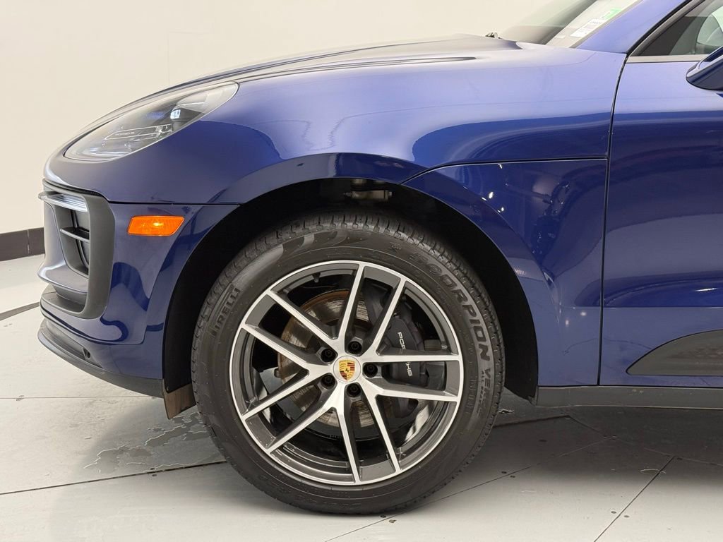 Used 2025 Porsche Macan image 48