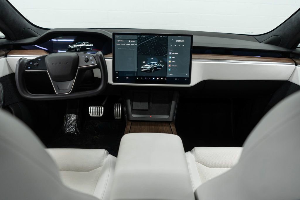Used 2022 Tesla Model S Standard Range image 10