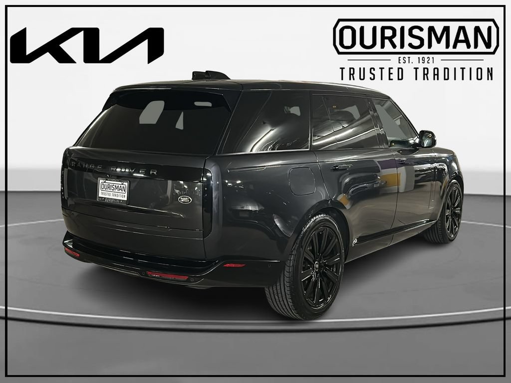 Used 2023 Land Rover Range Rover Long Wheelbase SE AWD/4WD image 4