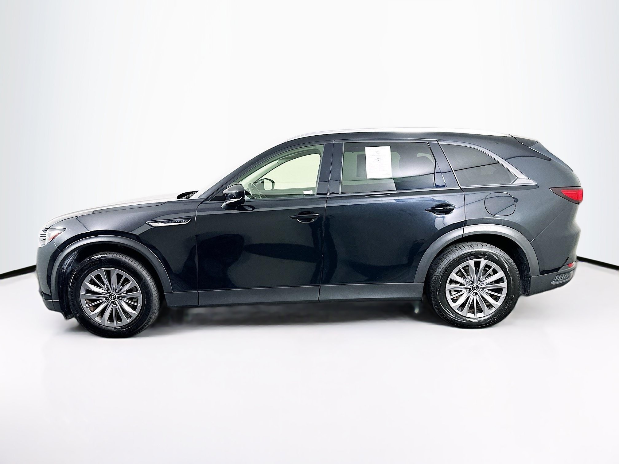 Used 2025 MAZDA CX-90 3.3 Turbo w/ Preferred Package AWD/4WD image 4