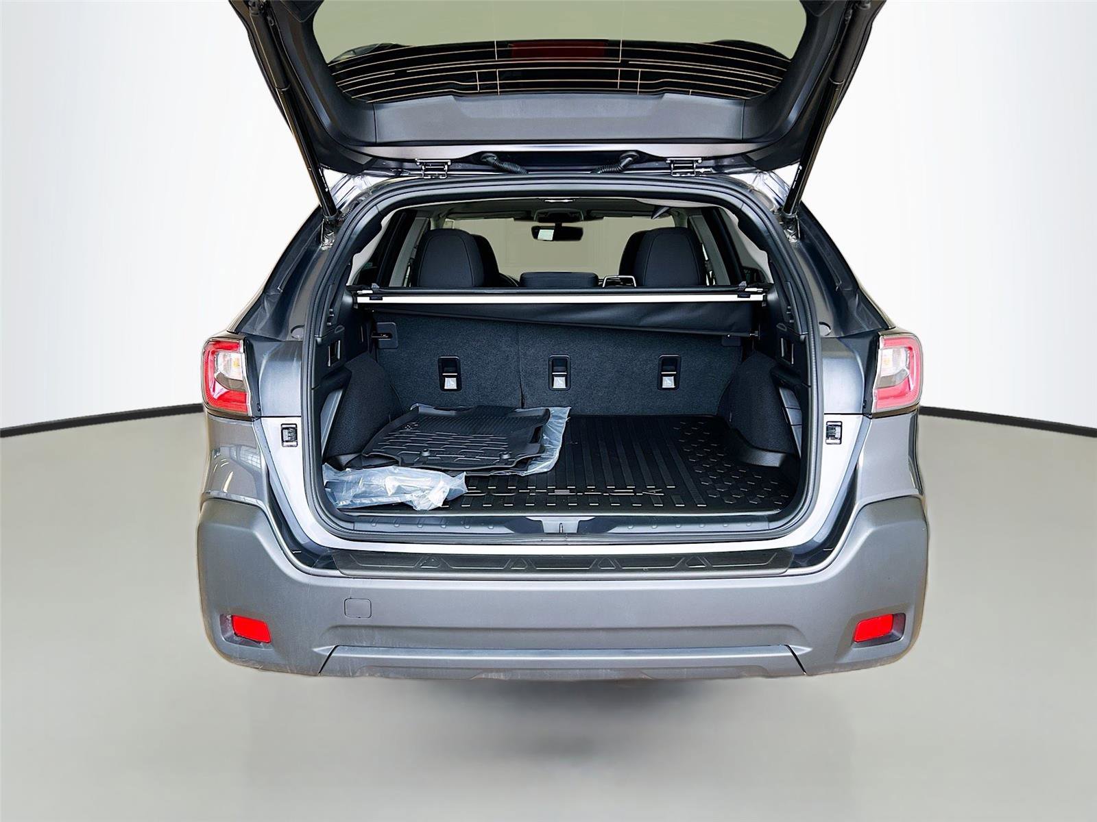 Certified 2025 Subaru Outback Premium w/ Popular Package #1A image 29