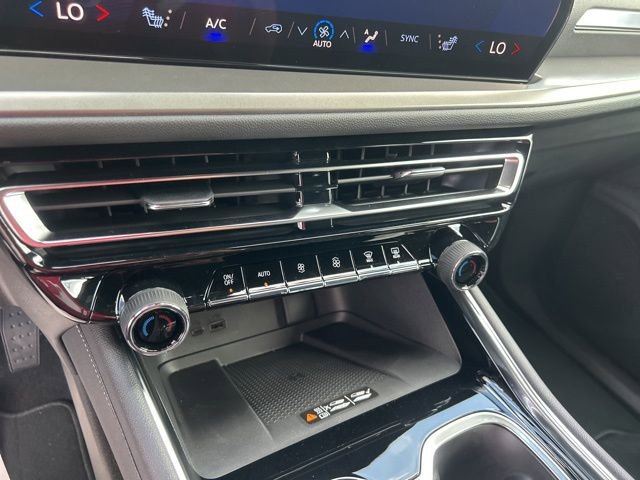 New 2026 Chevrolet Traverse LT w/ Sun and Wheel Package image 26