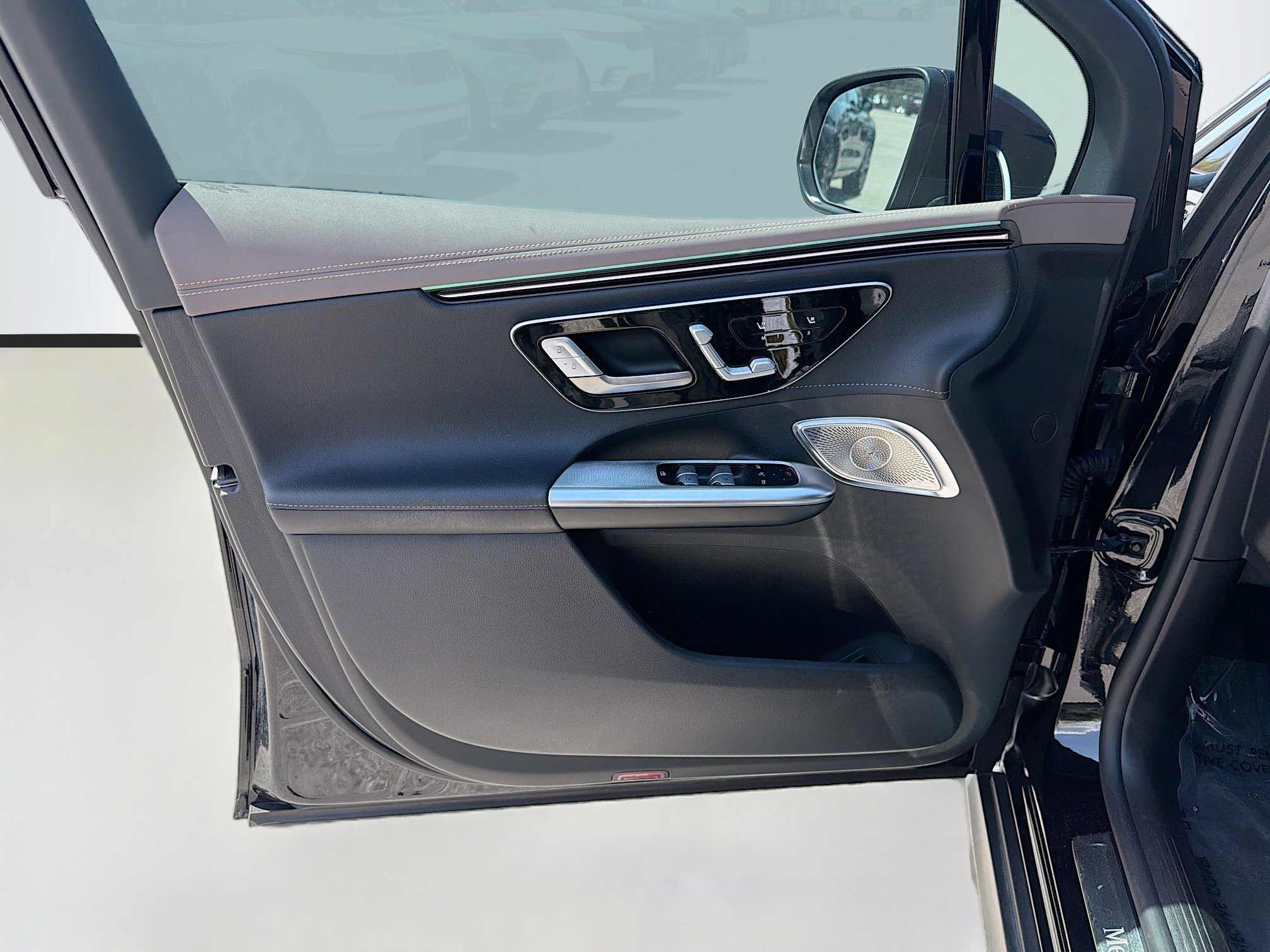 Used 2024 Mercedes-Benz EQE 350+ SUV image 21