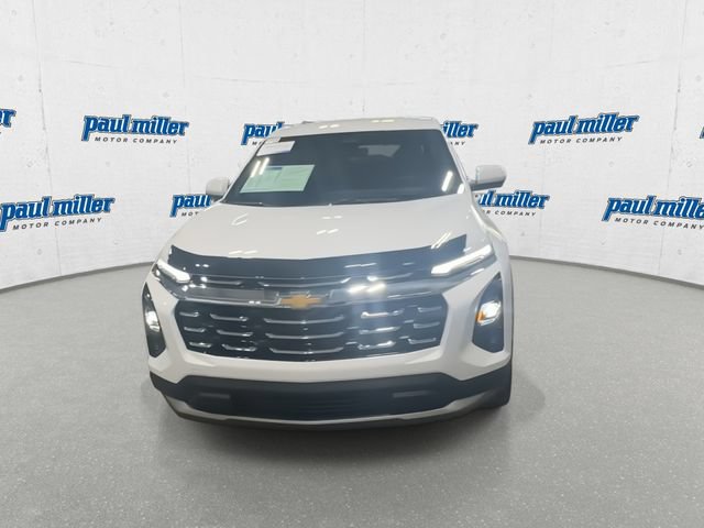 Used 2025 Chevrolet Equinox LT w/ Safety and Technology Package FWD image 3